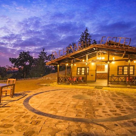 Wowstayz Pachmarhi Ecotel Extérieur photo