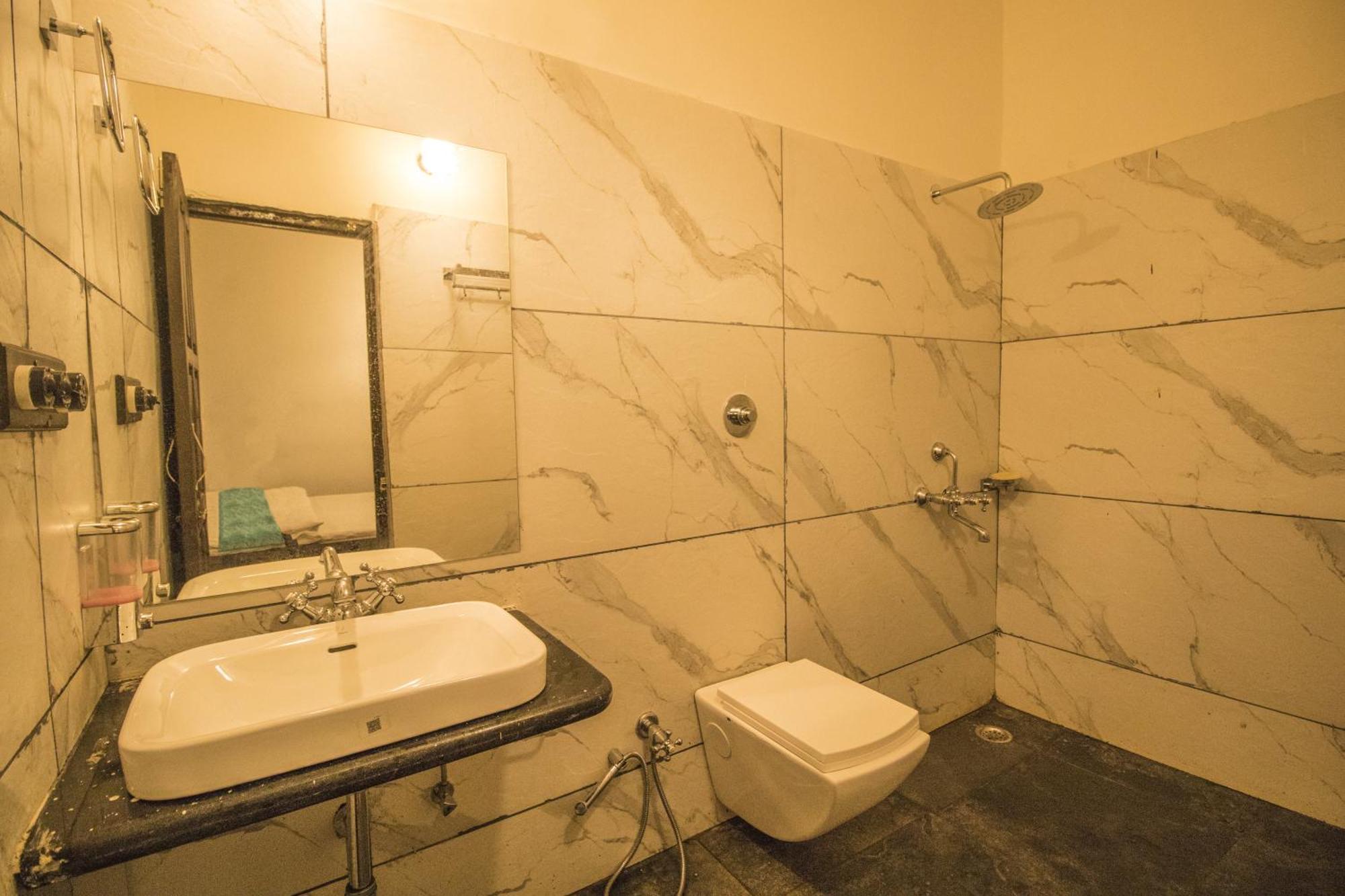 Wowstayz Pachmarhi Ecotel Extérieur photo