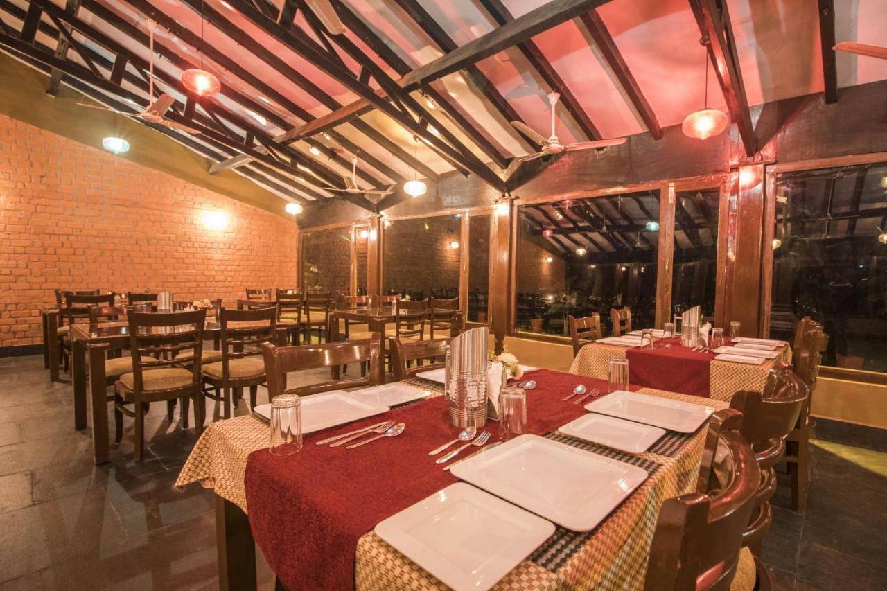 Wowstayz Pachmarhi Ecotel Extérieur photo